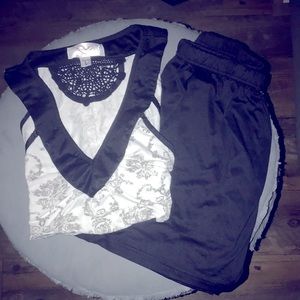 Black & white sleeper short-set.